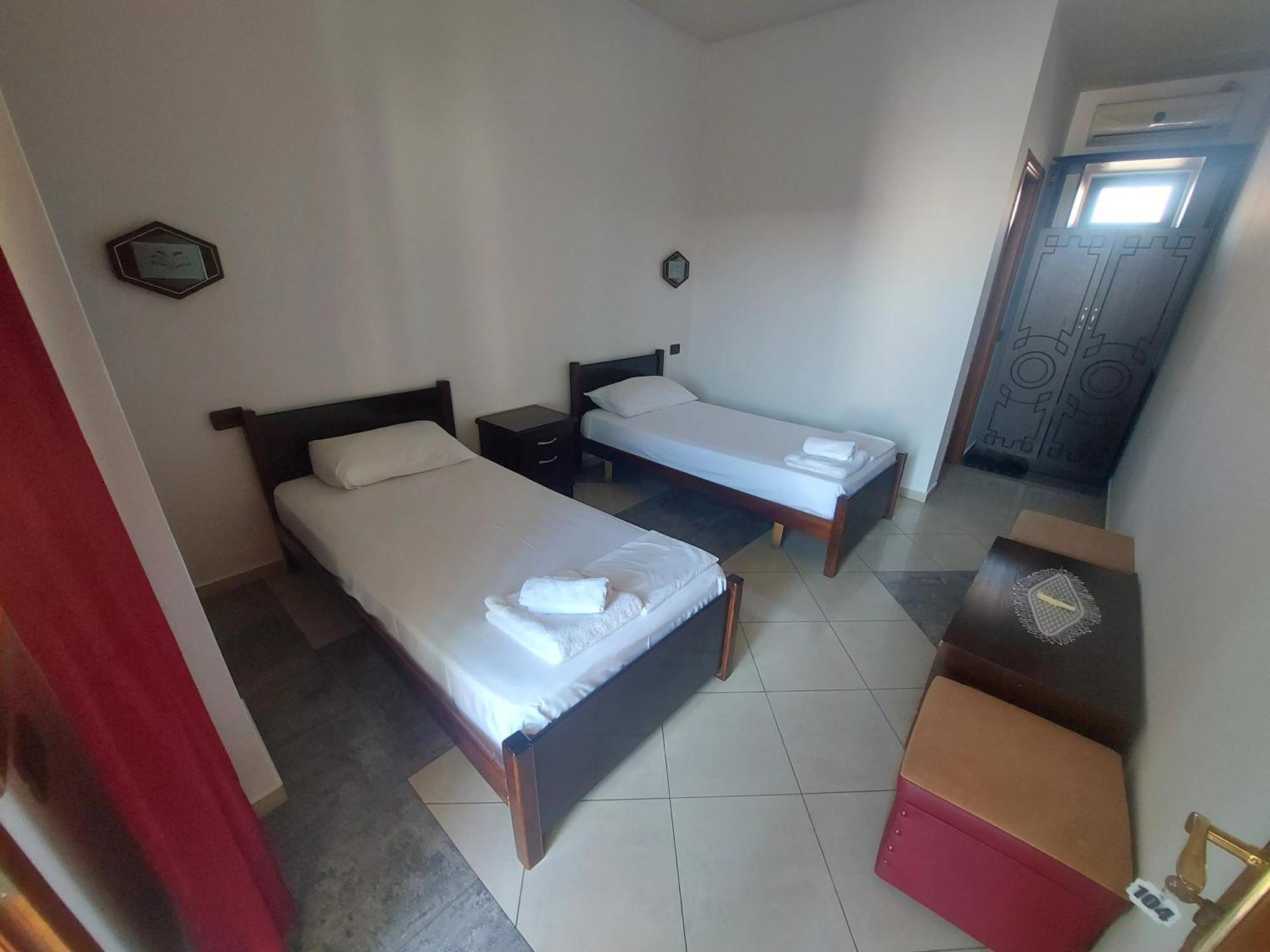 Hotel W Bush Square Fushe-Kruje Екстериор снимка